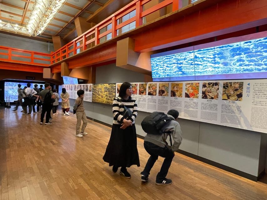 Osaka Castle Guided Tour - Castle Park time: pacing, photos, and knowing where to stand