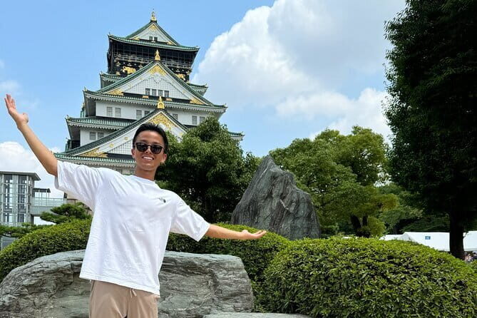 Osaka Castle Walking Tour - Walking from Starbucks: your easiest start in Osaka Castle Park