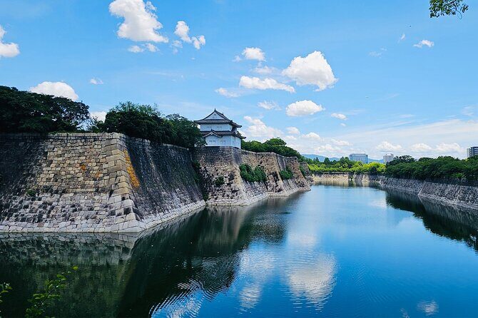 Osaka Castle Walking Tour and Castle Tower Admission - The largest stone and the practical wow-factor