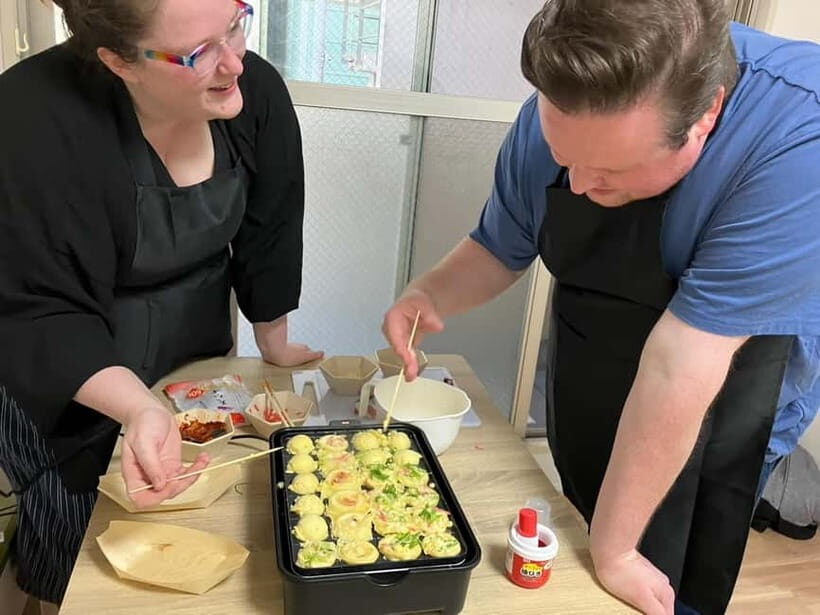 Osaka : Cooking Class Okonomiyaki & Takoyaki course in Nanba - Instructors that actually help you cook, not just watch
