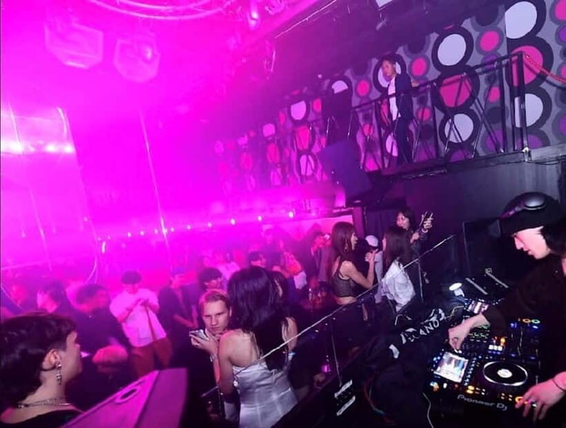 Osaka Dotonbori: CHEVAL Nightclub Ticket with Drink/VIP Plan - Choosing your ticket: Regular vs Luxury vs Super Luxury (and what you really get)