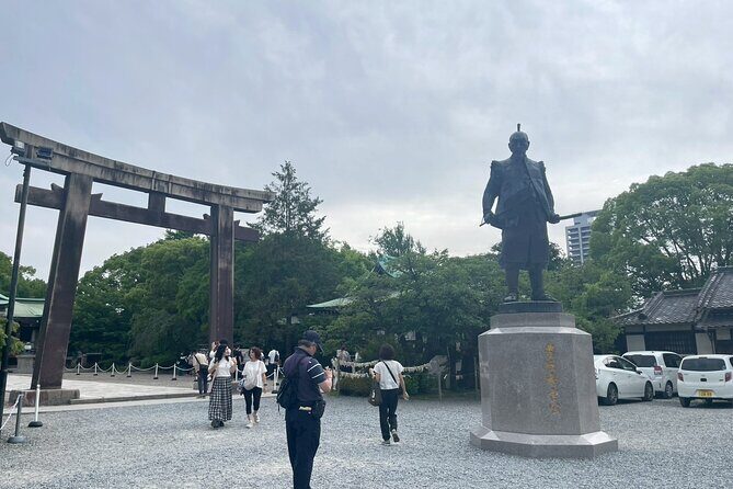 Osaka Full-Day Experience with Castle, Kushikastu and Temple - Shinsekai Kushikatsu Hopping: Two Stops, One Etiquette Lesson