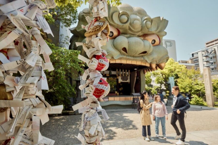 Osaka: Highlights & Hidden Gems Private Walking Tour - Kitchenware street and Soemon-cho: shopping that tells a story
