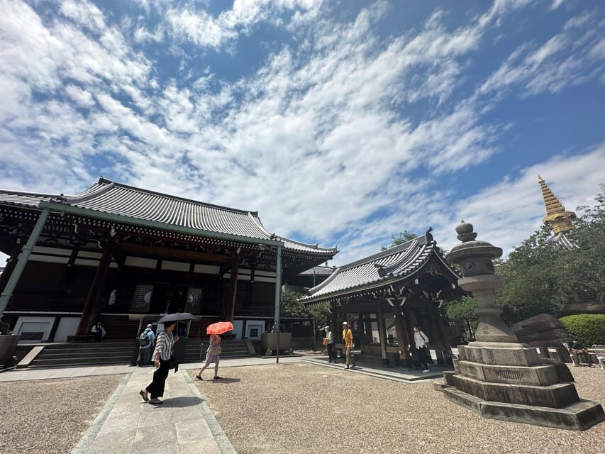 Osaka: Japan’s Oldest Temple & Bone Buddha Walking Tour - Pacing and Practical Comfort for a 2-Hour Walk