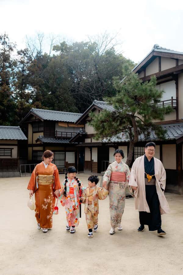 Osaka: Kimono Rental Traditional Experience at WARGO - Deluxe Upgrades: Better Kimono Grades and Optional Hair