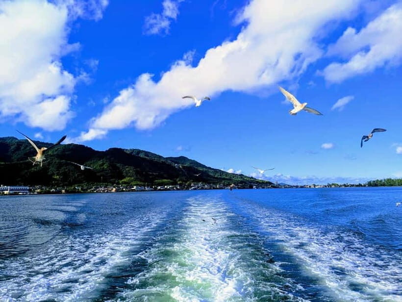 Osaka/Kyoto: Amanohashidate & Miyama Tour with Boat & Lunch - Lunch in Amanohashidate: Crab, Seafood, and Hot Pot Comfort