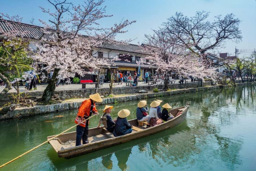 Osaka/Kyoto: Arashiyama, Nara Park, Fushimi Shrine Tour - Fushimi Inari Taisha: the torii tunnel walk with shrine history behind it
