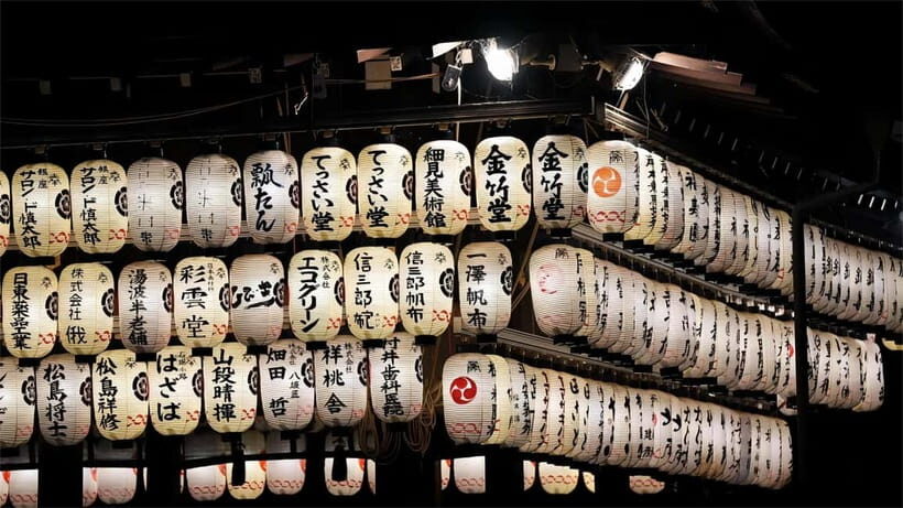 Osaka: Kyoto Highlights Tour and Pottery Workshop Experience - Sannenzaka/Ninenzaka, matcha snacks, and Gion/Yasaka Shrine time