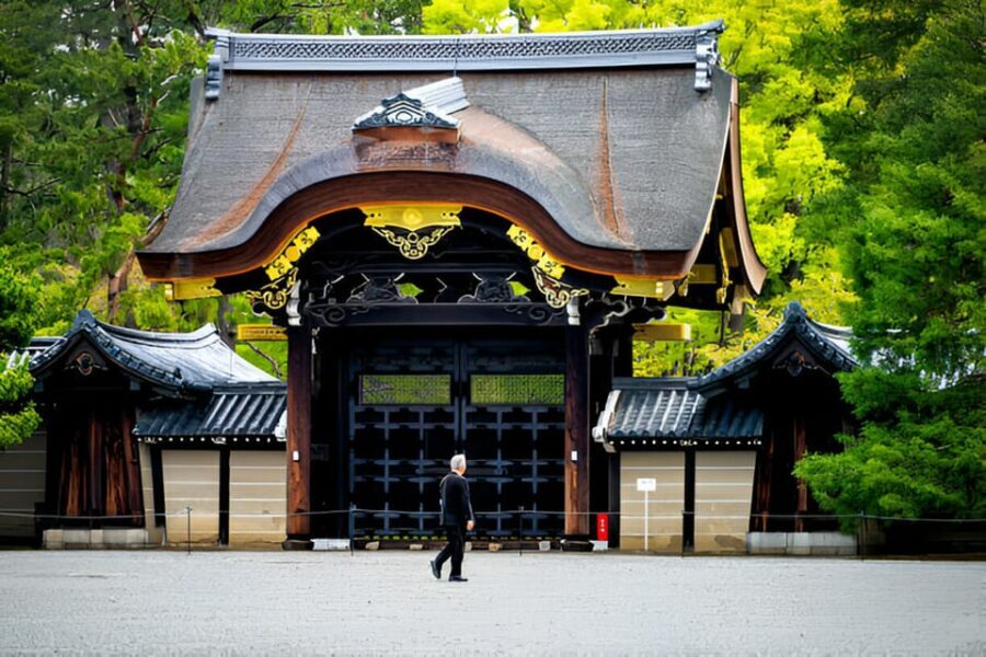 Osaka/Kyoto: Private Kyoto and Nara Day Trip - Tōdai-ji: one hour to see the big temple moment