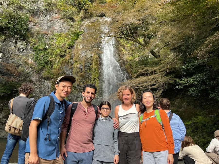 Osaka: Mino Forest Walk and Giant Waterfall with Local Lunch - The organized hike to the 33m Mino Waterfall: what the walk feels like
