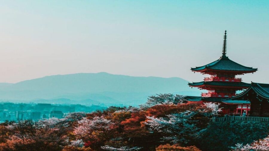 Osaka : Must-see & Hidden Gems Walking Tour - Shinsekai at Magic Cafe&Bar: where time feels different