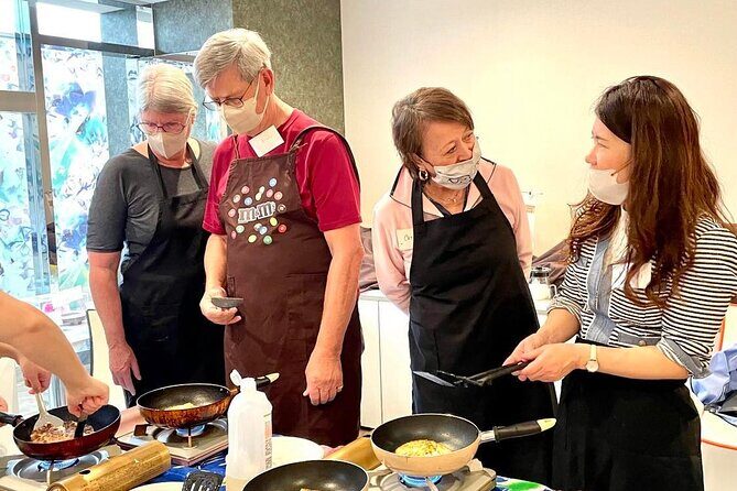 Osaka Okonomiyaki Cooking Experience! - The Main Event: Miso Soup and Osaka-Style Okonomiyaki