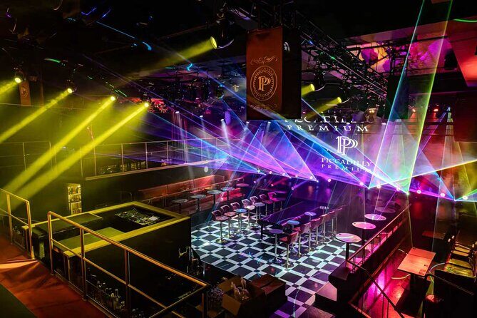 Osaka: PICCADILLY PREMIUM DINNER SHOW&NIGHTCLUB with Tasting - Food Quality and the All-You-Can-Drink Add-On (+¥2,000)