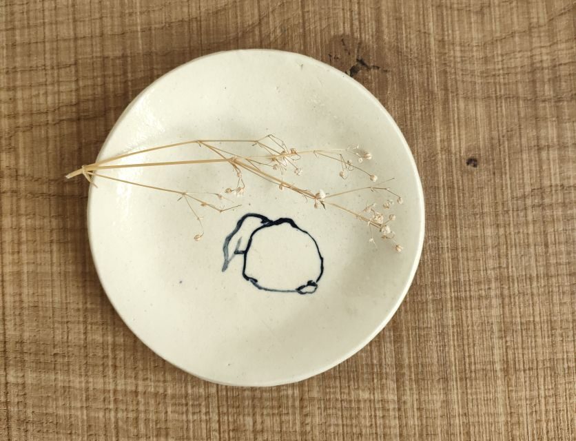 Osaka: Private Ceramic Painting Workshop - A Century-Old Osaka Workshop With a Local Route