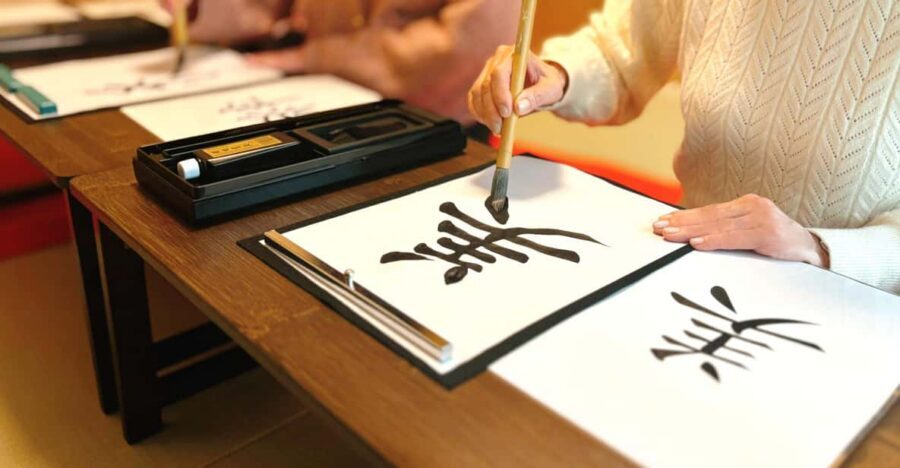 Osaka: Private Japanese Calligraphy Experience - Practical tips so your calligraphy session goes smoothly
