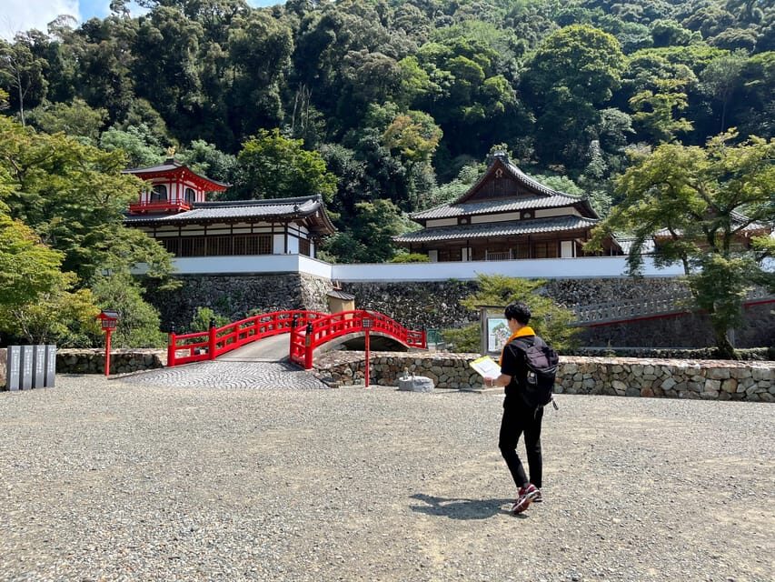 Osaka: Private Samurai Experience - Train with Sword Master - When the session allows real blades and paper cutting