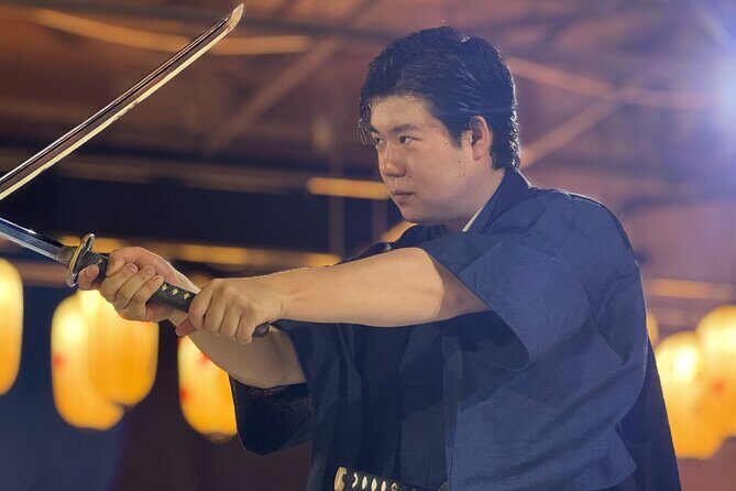 Osaka Samurai Show and Experience Halal Wagyu sukiyaki - Quick hits before you go