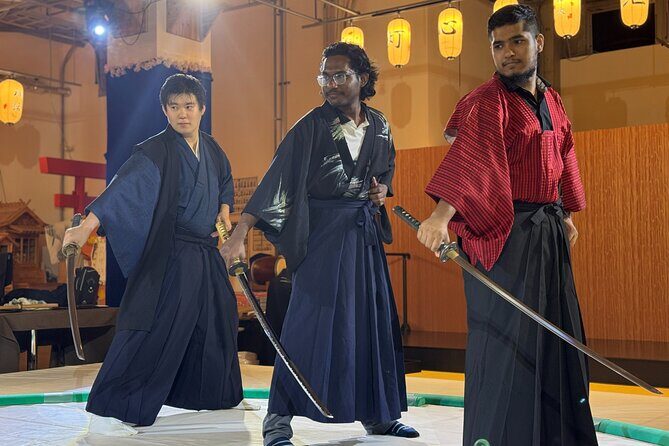 Osaka Samurai Show and Experience Halal Wagyu sukiyaki - Meeting point in Izumisano: where to go and what to expect