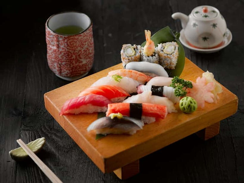 Osaka: Sushi Making Class and Dotonbori Food Tour - Who should book, and who should skip
