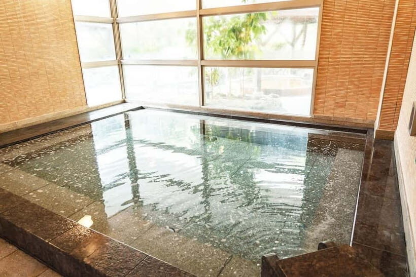 Osaka: Tennen Onsen Naniwa-no-Yu, the famous hot spring spa - Onsen rules you should respect: shoes, tattoos, and one-ticket limits