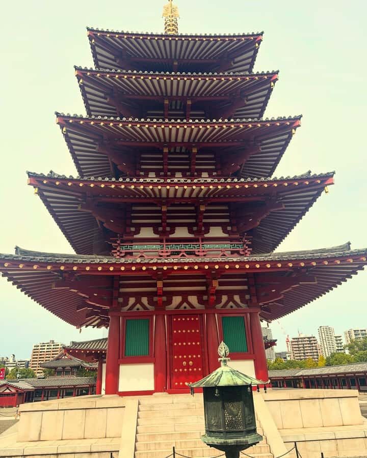 Osaka: Visit the must-see places. - Kuromon Market: the best place to eat without guessing
