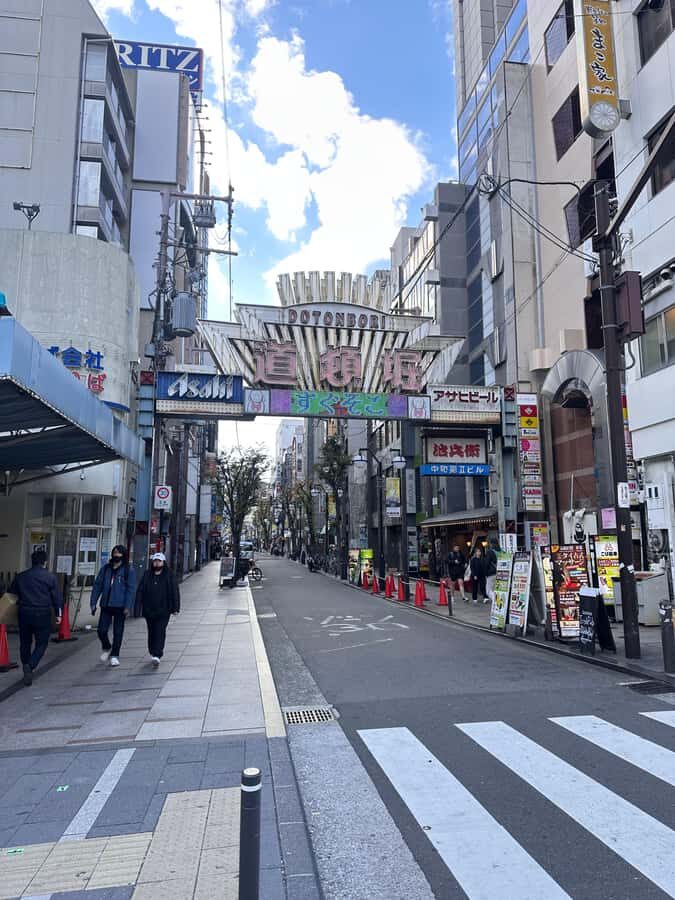 Osaka: Visit the must-see places. - The guide makes the day: Manuel Pérez in Spanish