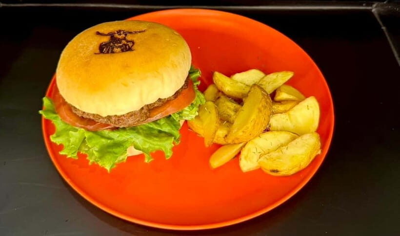 Osaka:SUMO BEATS SHOWCASE: Taiko Drum and Wagyu burger! - PICCADILLY PREMIUM in Umeda: where sumo goes for the spotlight
