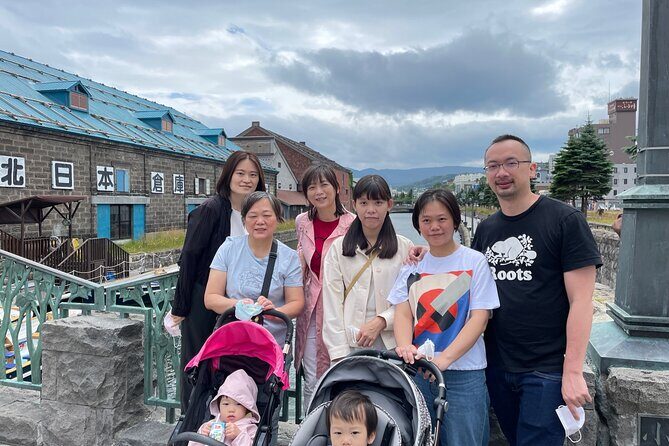 Otaru 6hr Private Trip with Government-Licensed Guide - Stop 1: Otaru Art Base in the old-building vibe
