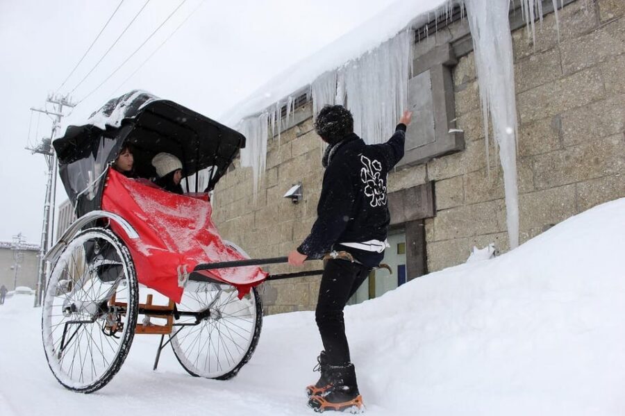Otaru: Private Otaru Sightseeing Tour by Rickshaw - Picture stops that feel worth it, not forced