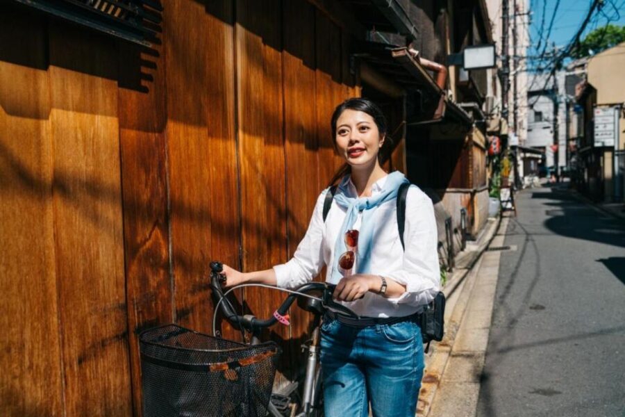 Pedal through Kyoto's Past: A Private Biking Odyssey - Gion’s Geisha District: Seeing the Real Street Vibe