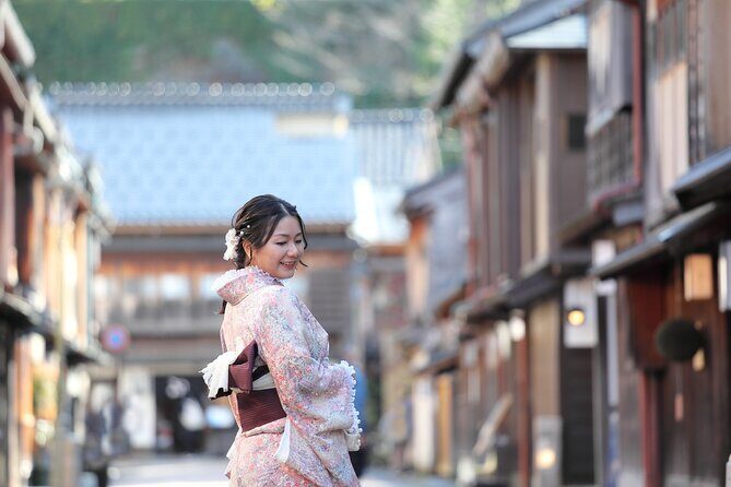 Photoshoot session by professional photographer in Kanazawa - Who this Kanazawa shoot is best for