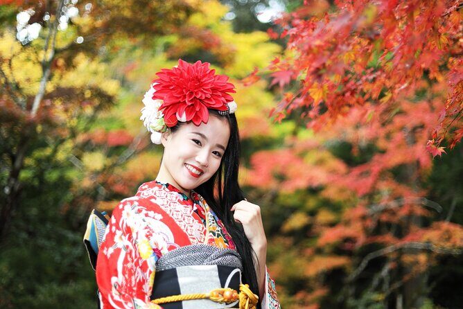 Photoshoot session by professional photographer in Kanazawa - Higashichaya (200-year-old charm) vs Kenrokuen garden