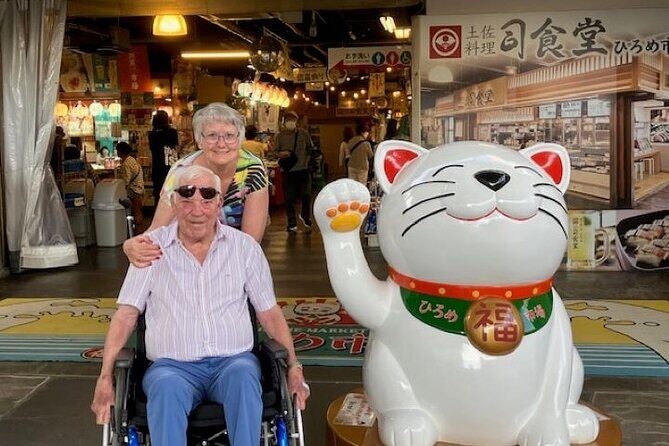 Port Pick-Up: Kochi Tour with Licensed Guide and Vehicle - Hirome Ichiba and the shopping streets: where lunch turns into an experience