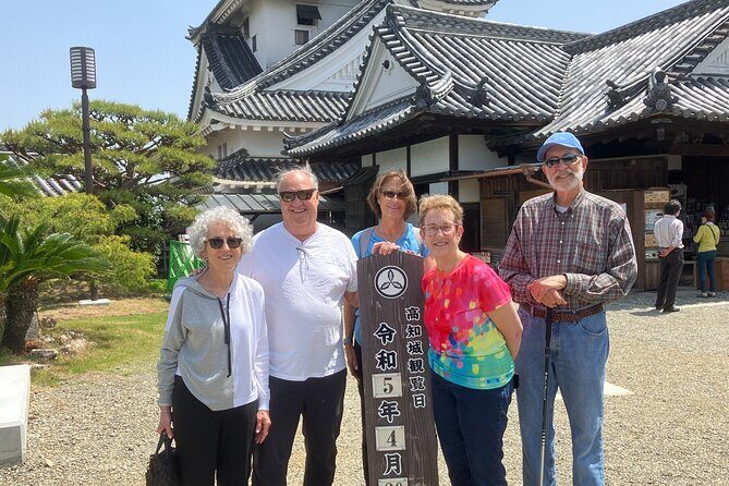 Port Pick-Up: Kochi Tour with Licensed Guide and Vehicle - Manga Museum and Ryugado Cave: culture and altitude in the same day
