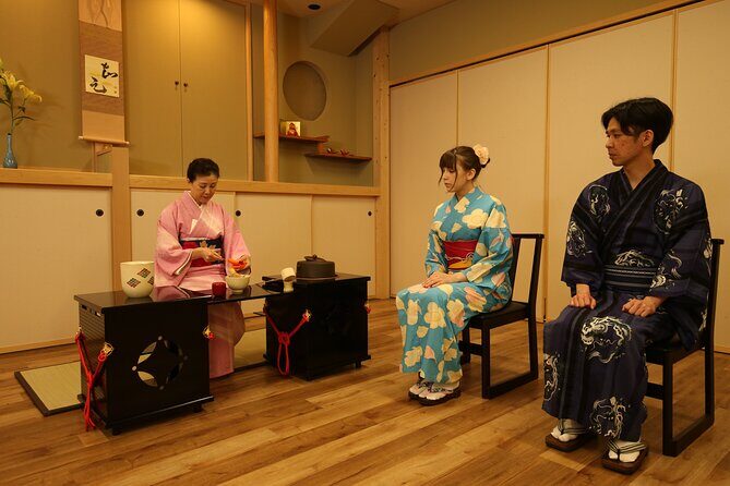 Practicing Zen through Japanese Tea Ceremony - Matcha 101: Learning to Whisk the Right Way