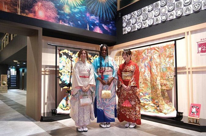 Premium Kimono Dressing, Tea Ceremony, Calligraphy, Samurai show - Timing and flow: why 3 hours works for first-timers