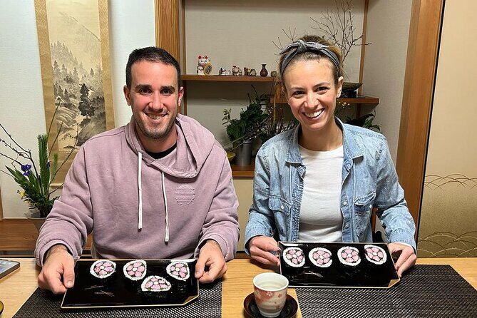 Private Art Sushi Roll Class in Kyoto - Meeting Aya and Manabu Ito at the Nijo Home