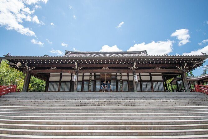 Private car tour Let's uncover secrets of majestic Kyoto history - Why a private Kyoto car tour beats the bus routine