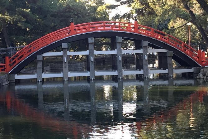 Private Day Tour of Historic Osaka - How the 8-hour day flows on foot and public transport