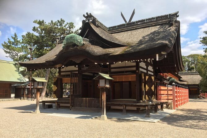 Private Day Tour of Historic Osaka - Shinsekai and Tsutenkaku: a 1970s mood shift in the last hour