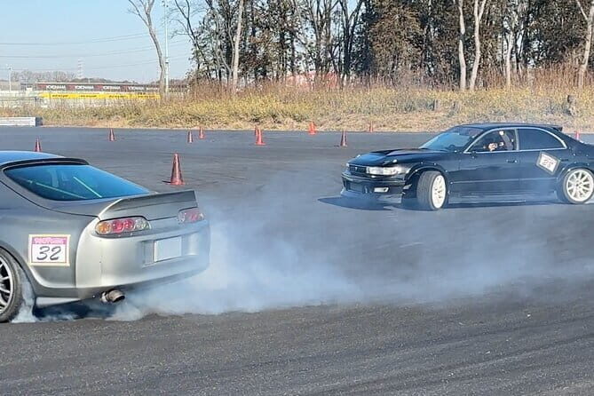 Private Drifting Lesson w/ OG Pro Instructor Tokyo Drift Japan - Beginner Track: Donuts First, Then Figure 8