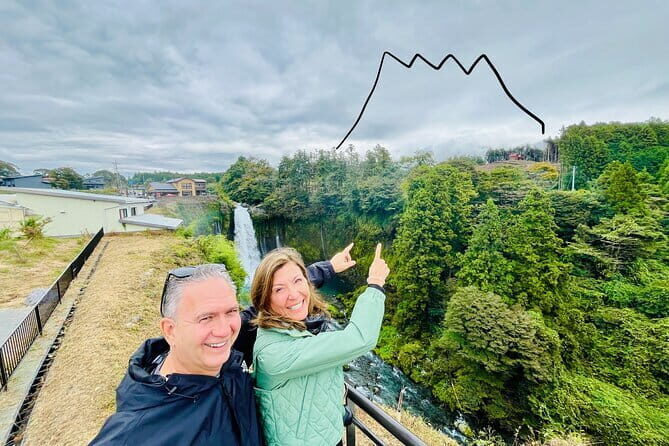 Private Fuji Full-day Car Tour with Hotel Pickup -Local Guide - Oshino Hakkai and Lake Kawaguchiko: water stops that calm the day