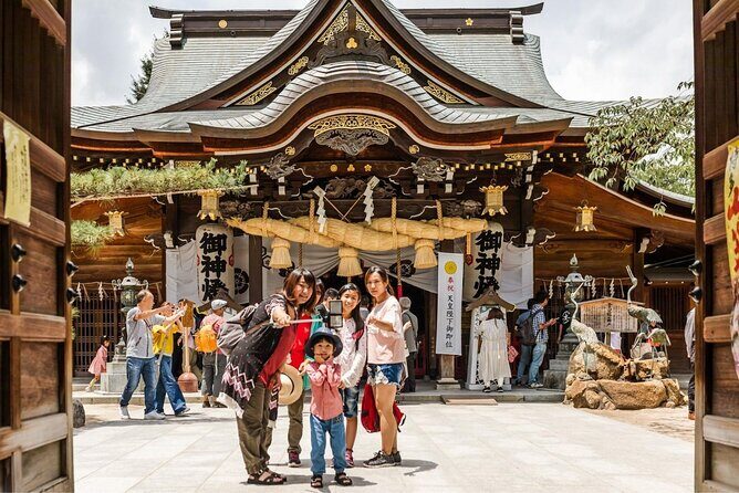 Private Fukuoka Tour with a Local, Highlights & Hidden Gems 100% Personalised - Nakasu District and the yatai street-food night scene