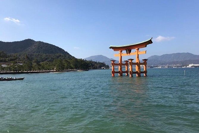 Private Full Day Hiroshima Tour - Miyajima and Itsukushima Shrine: the first wow moment