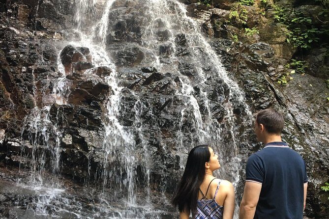 Private guided hidden gems tour by local English speaking driver - Fuji viewpoints without the crowd stress