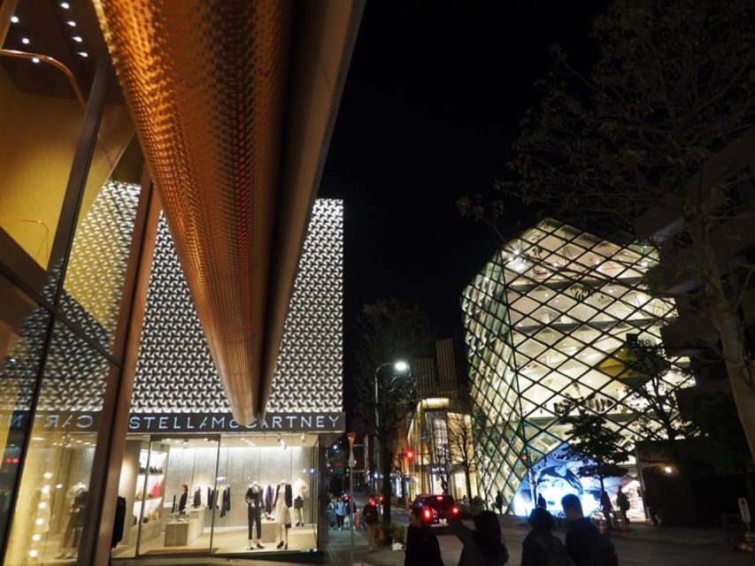 Private Harajuku Omotesando Architecture Tour - Your guide shapes the whole experience