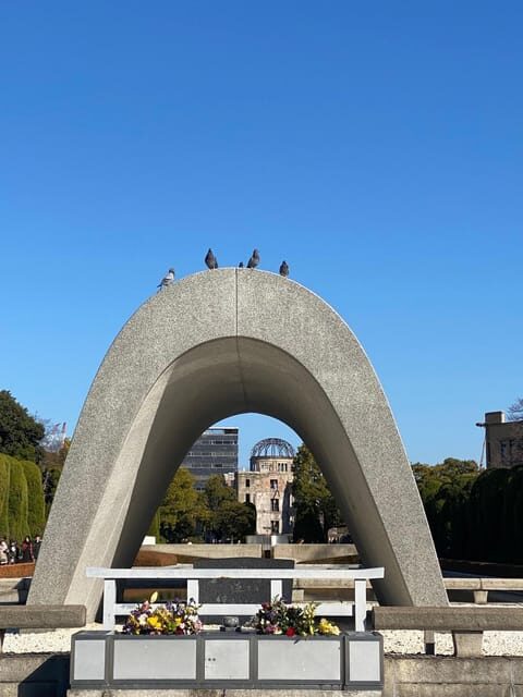 Private Hiroshima and Miyajima Tour with Licensed Guide - Itsukushima Shrine and torii gate: walking the sacred space