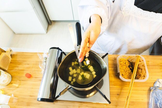 Private Japanese Cooking Class in Osaka with Culinary Expert Yoko - Sake Tasting and the Dinner Rhythm