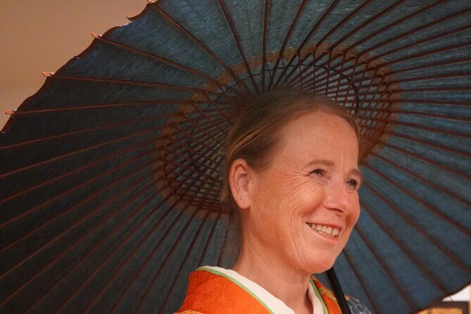 Private Kimono and tea ceremony at local home near Tokyo Disney - A Quiet Home Session Near Tokyo Disney