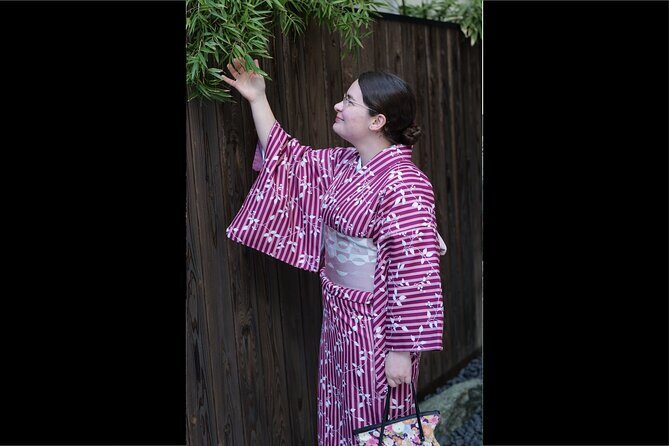 Private Kimono Photo Shooting tour at Asakusa by Local Japanese - The five-storied pagoda stop: short and photo-forward
